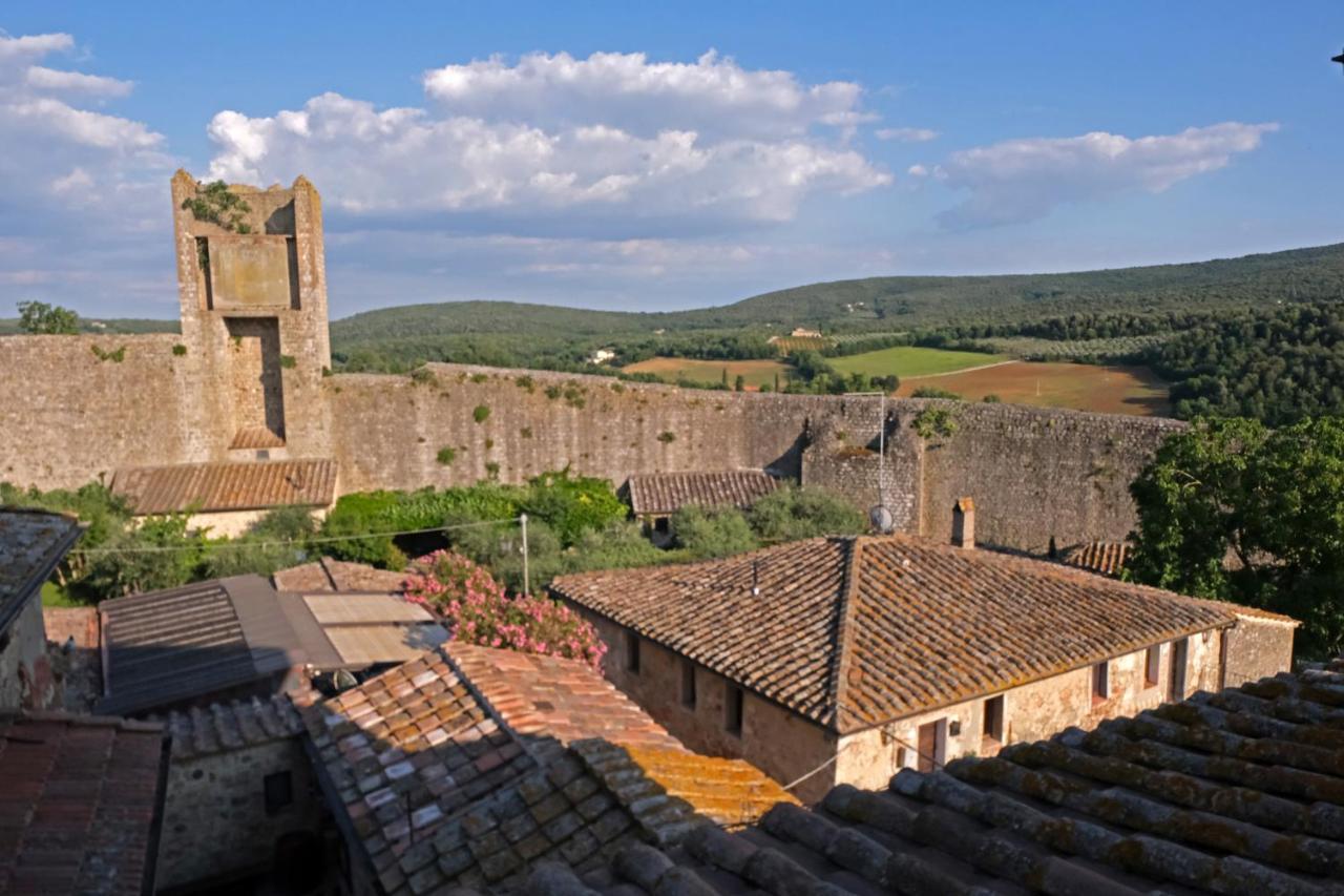 Rooms And Wine Al Castello Монтериджони Екстериор снимка