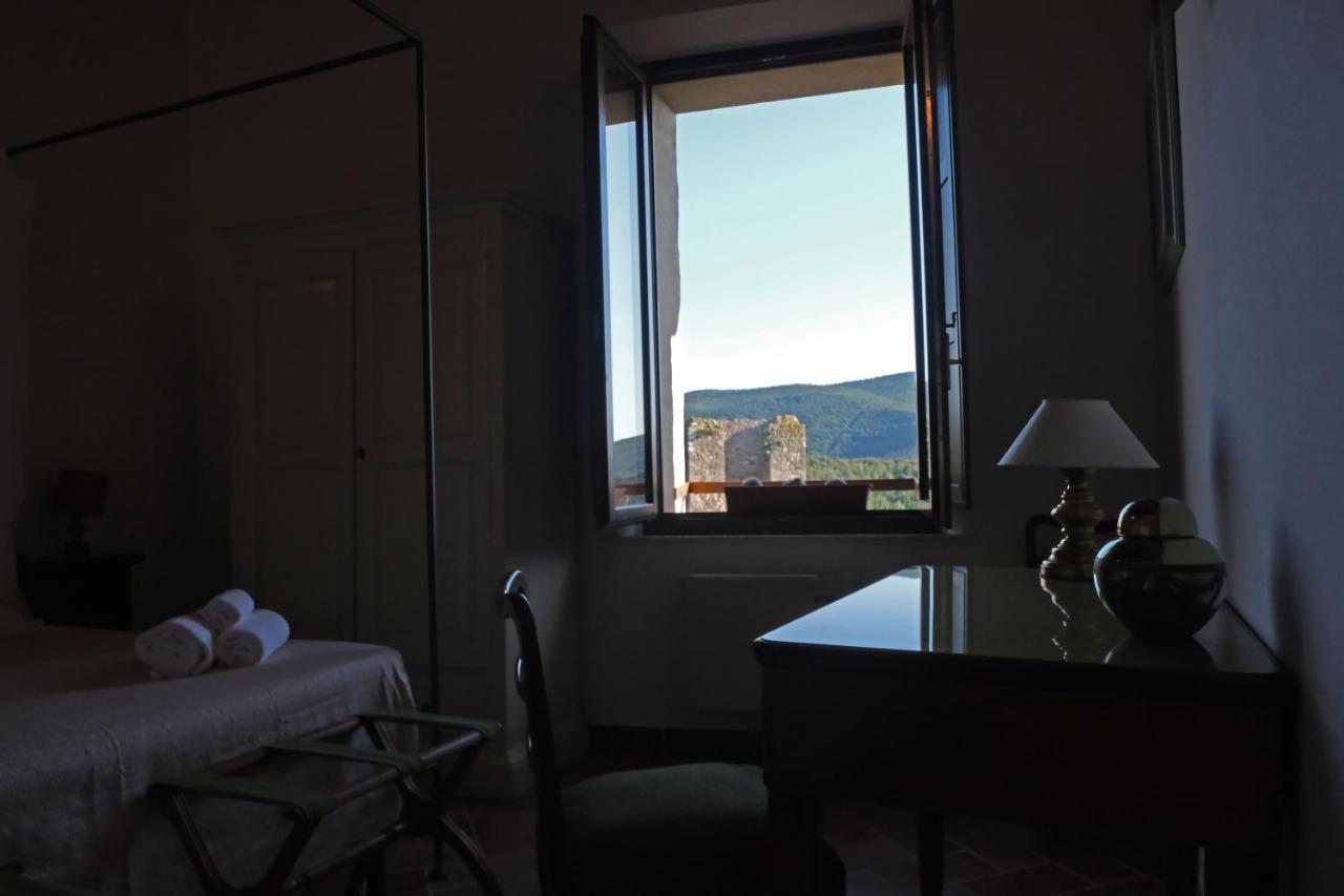 Rooms And Wine Al Castello Монтериджони Екстериор снимка