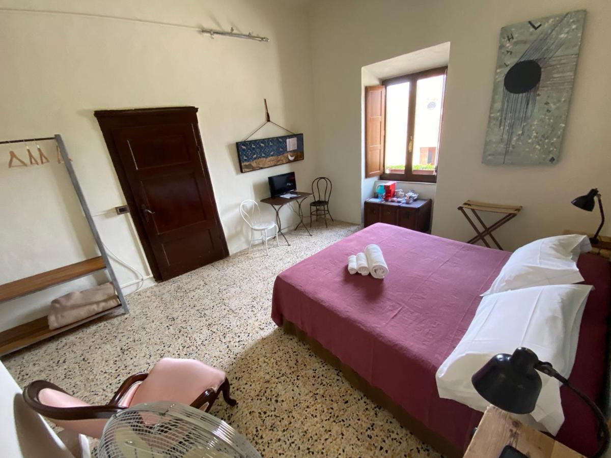 Rooms And Wine Al Castello Монтериджони Екстериор снимка