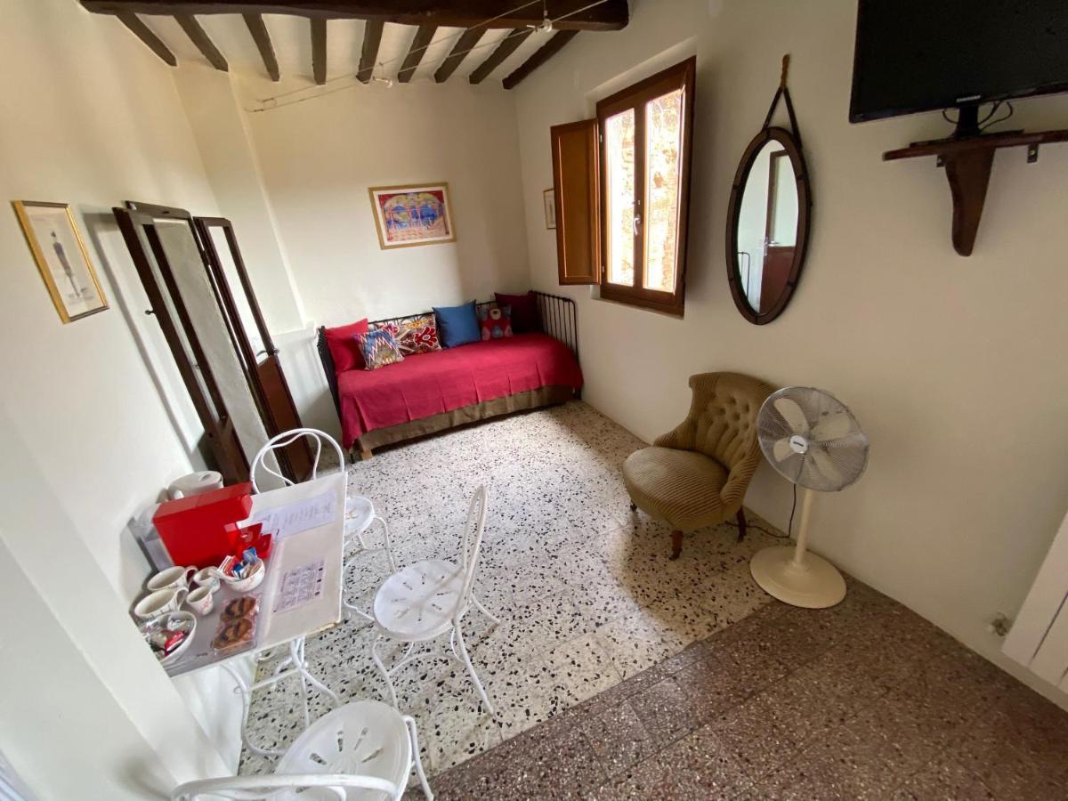 Rooms And Wine Al Castello Монтериджони Екстериор снимка