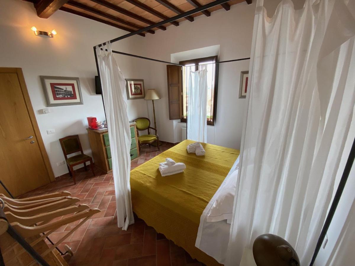 Rooms And Wine Al Castello Монтериджони Екстериор снимка
