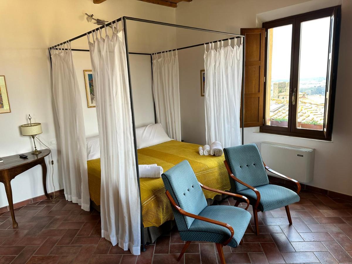 Rooms And Wine Al Castello Монтериджони Екстериор снимка